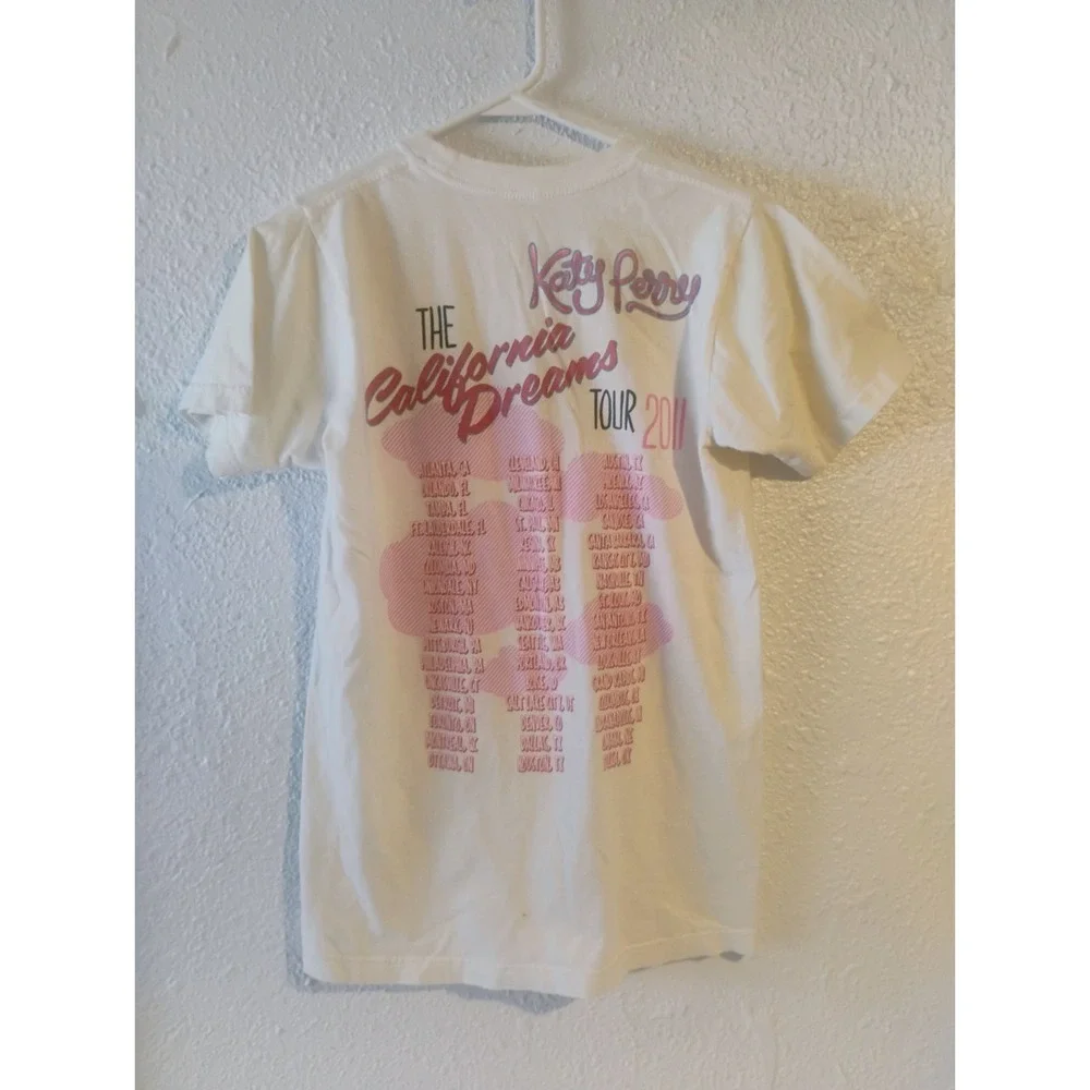 Katy Perry Vintage World Tour Music Tshirt And One Of The Boys CD Lot HTF Rare - Picture 3 of 10